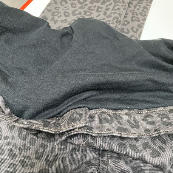 NWT Gap Maternity Leopard Full-Panel Jeans - Picture 8 of 12